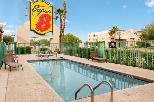 Super 8 by Wyndham Marana/Tucson Area image 16